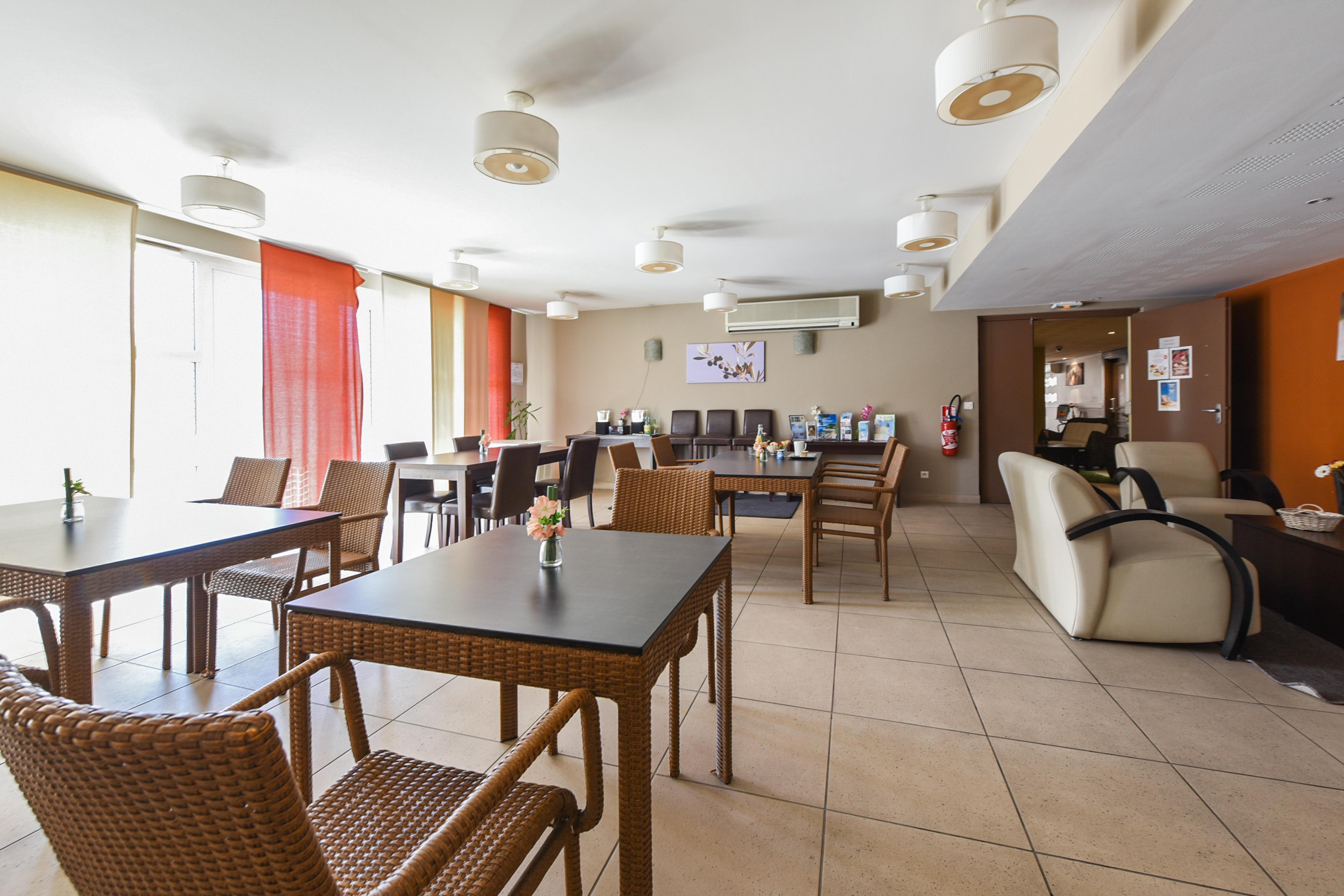 Comfort Aparthotel Six-Fours Six-Fours-les-Plages Bagian luar foto