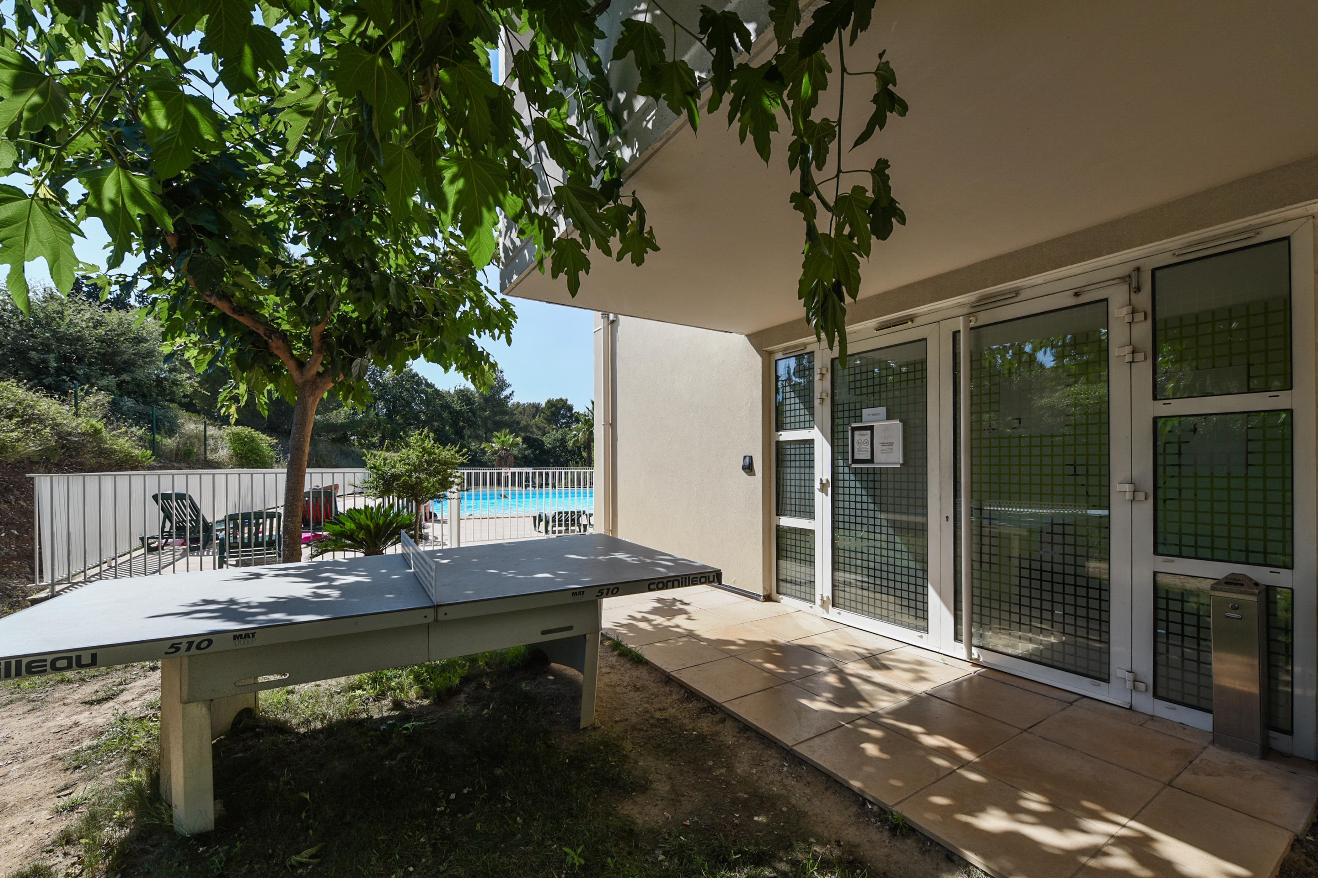 Comfort Aparthotel Six-Fours Six-Fours-les-Plages Bagian luar foto