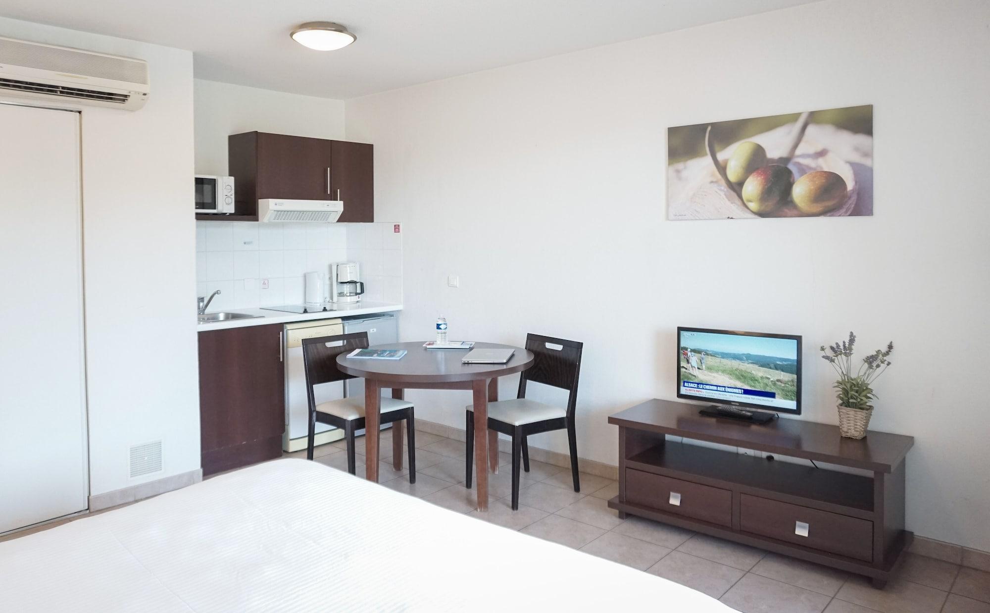 Comfort Aparthotel Six-Fours Six-Fours-les-Plages Bagian luar foto