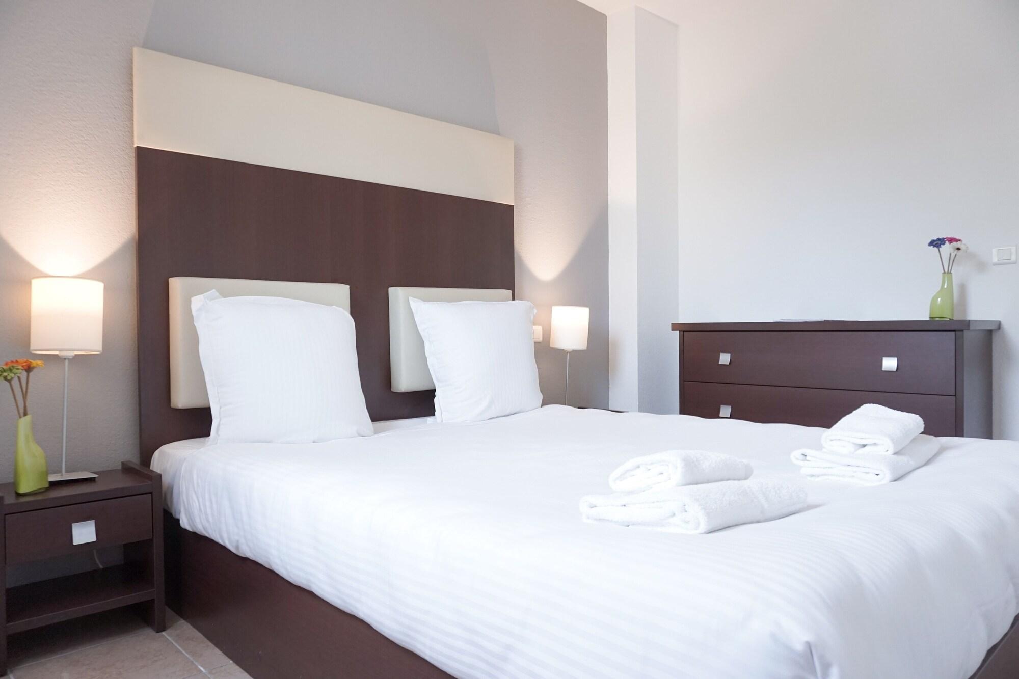 Comfort Aparthotel Six-Fours Six-Fours-les-Plages Bagian luar foto