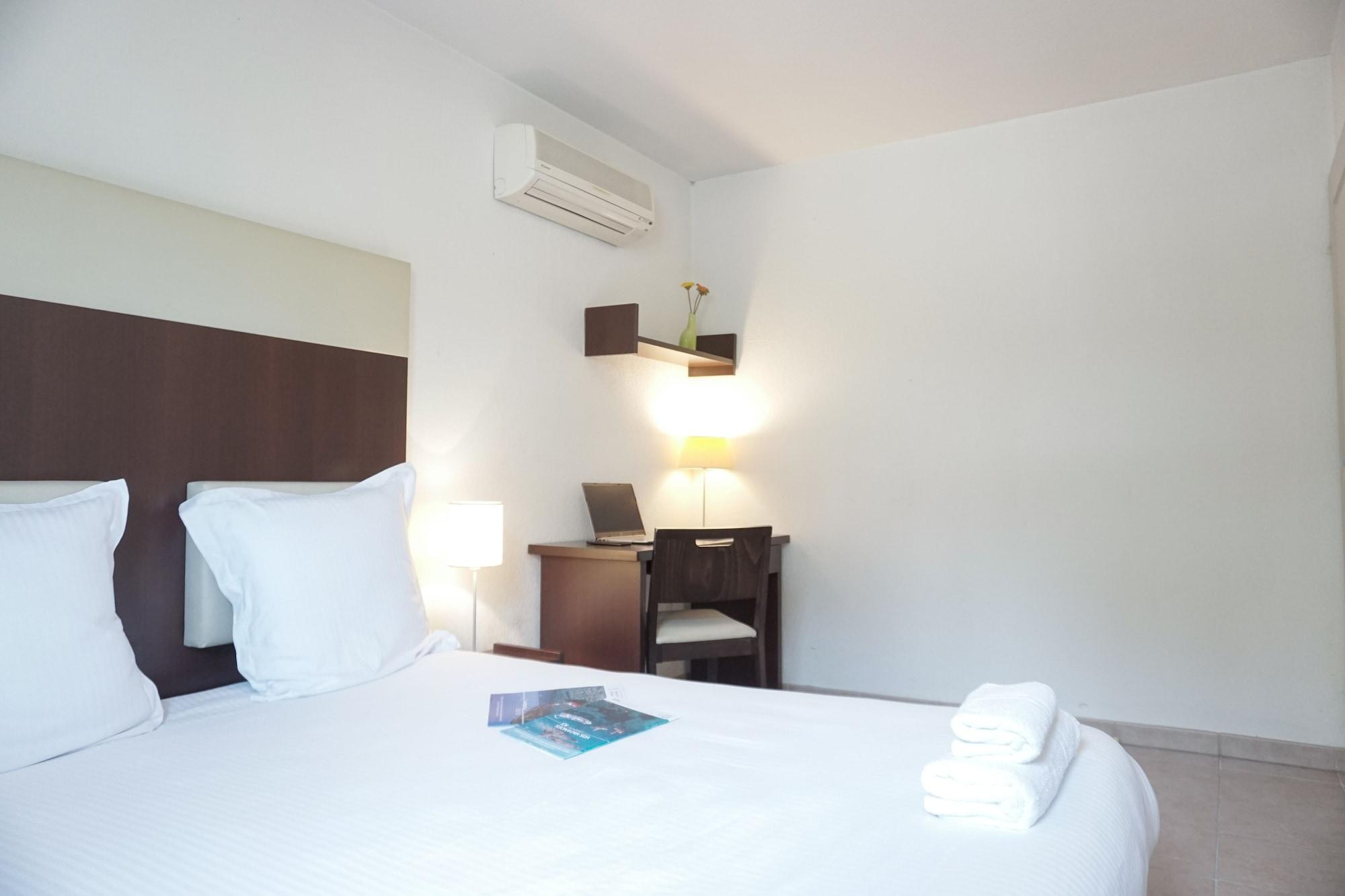 Comfort Aparthotel Six-Fours Six-Fours-les-Plages Bagian luar foto