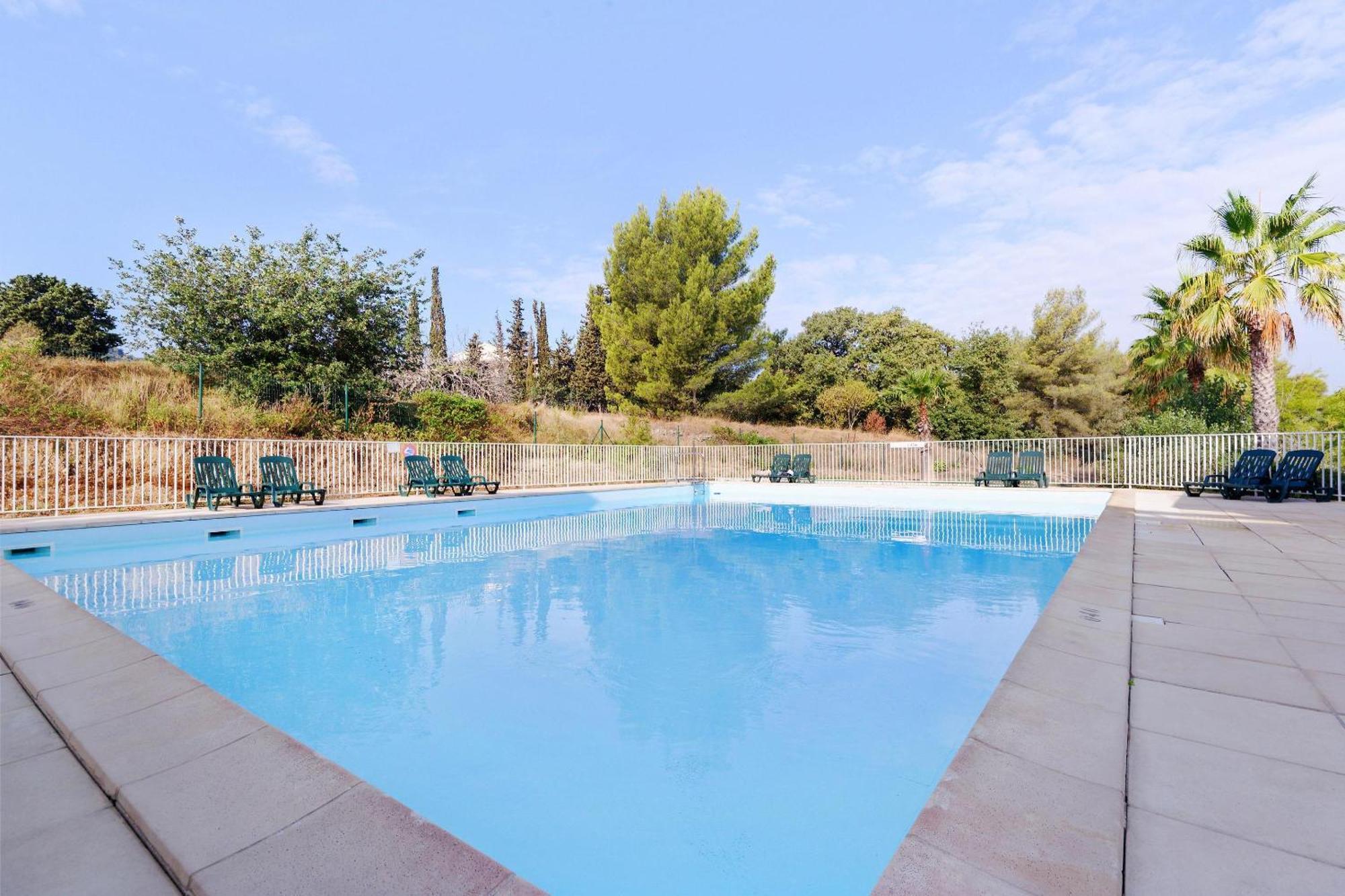 Comfort Aparthotel Six-Fours Six-Fours-les-Plages Bagian luar foto