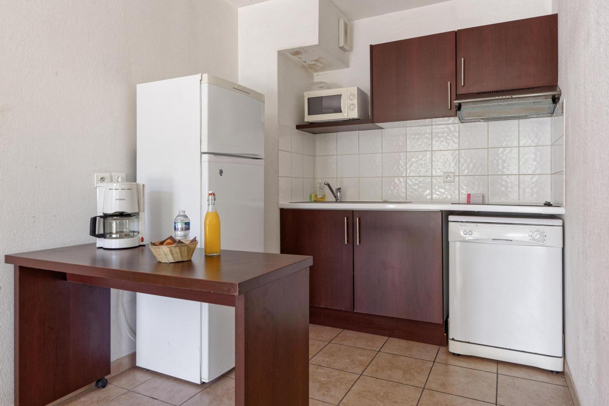Comfort Aparthotel Six-Fours Six-Fours-les-Plages Bagian luar foto