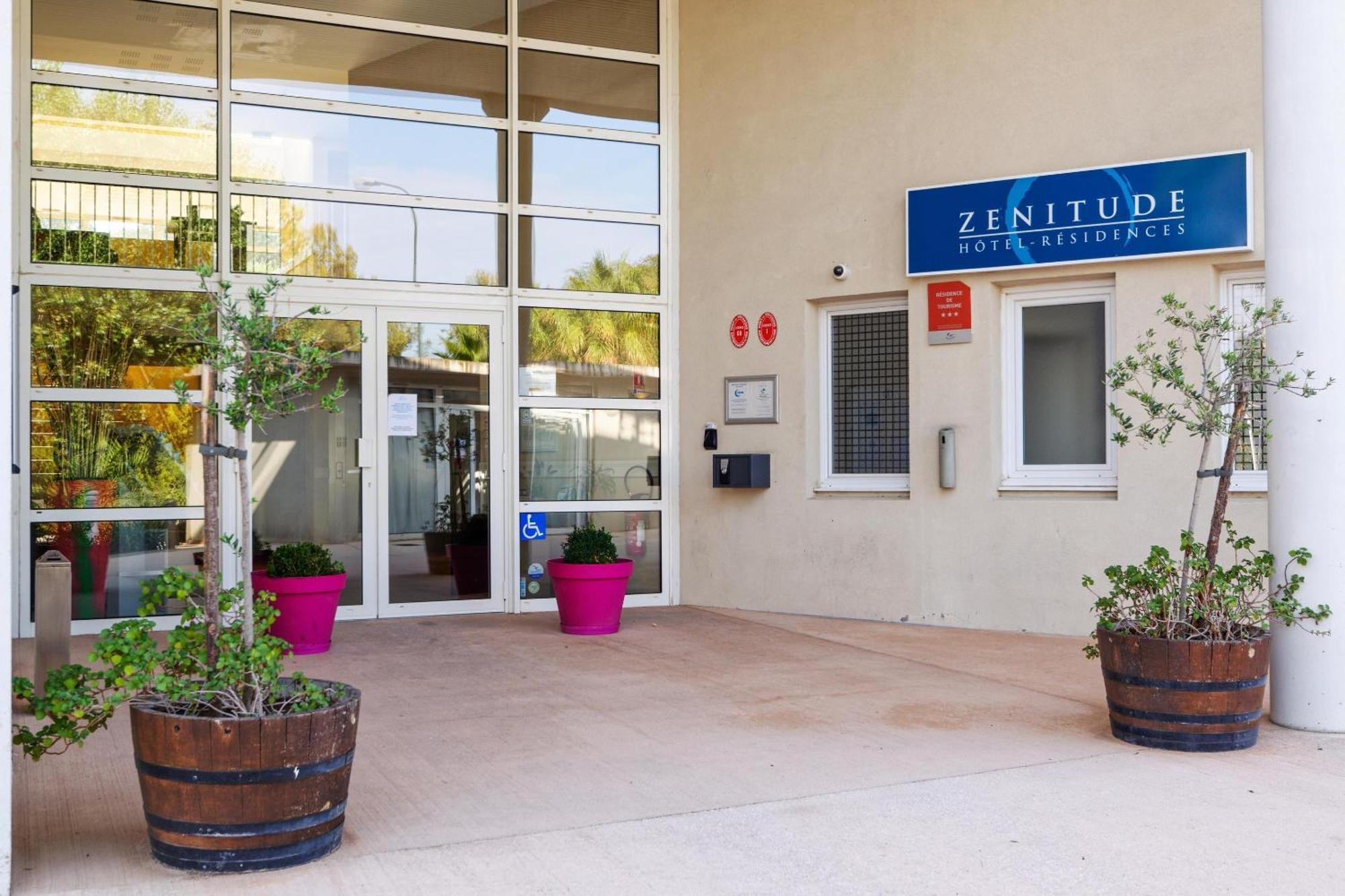 Comfort Aparthotel Six-Fours Six-Fours-les-Plages Bagian luar foto