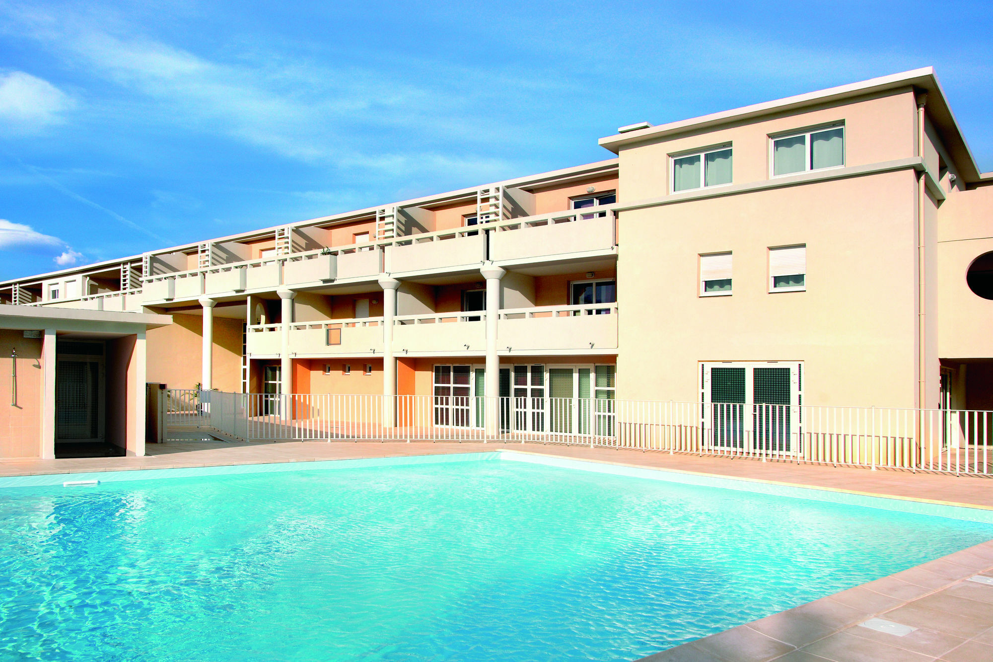 Comfort Aparthotel Six-Fours Six-Fours-les-Plages Bagian luar foto