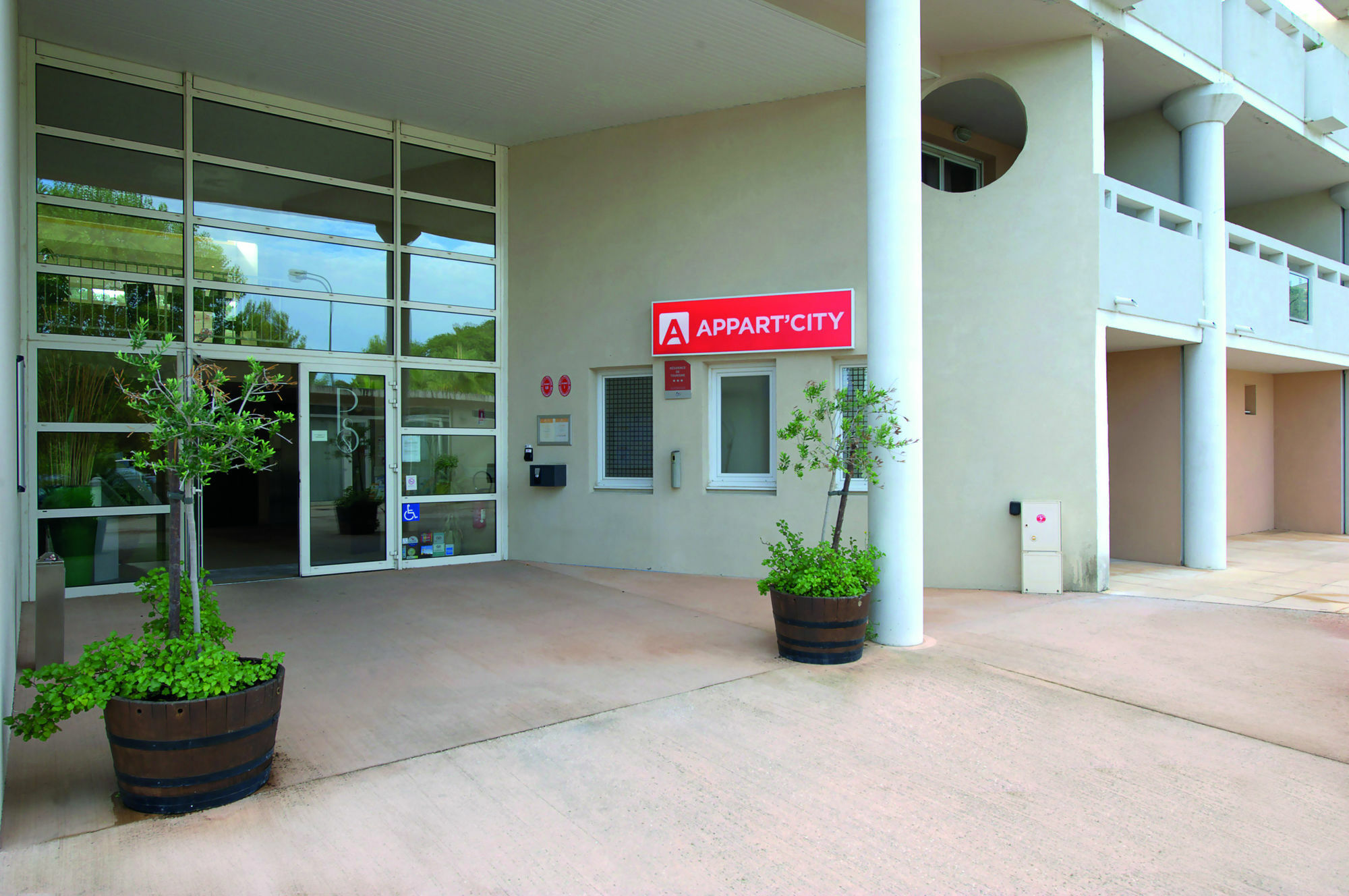 Comfort Aparthotel Six-Fours Six-Fours-les-Plages Bagian luar foto